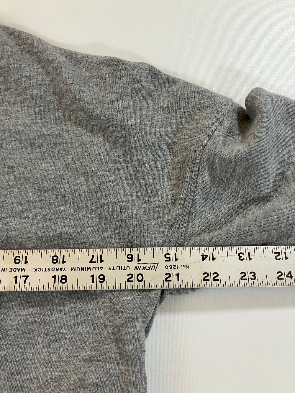 Tommy Hilfiger Women M Gray Sleepwear Sweatshirt Chenille Flag Logo Pullover